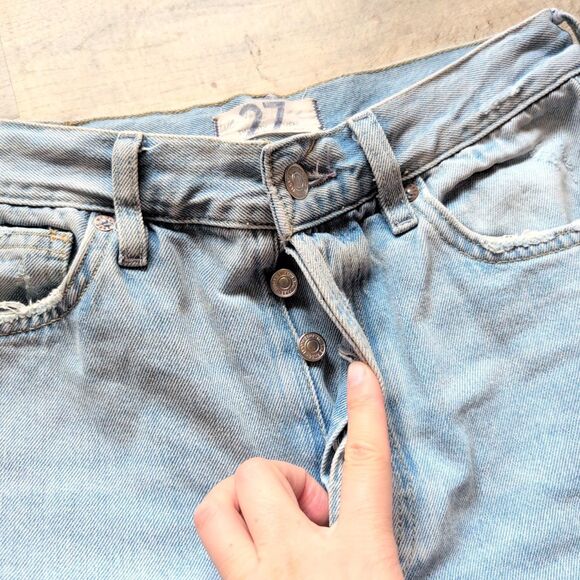 We Are Free Size 27 Tapered Jeans Women's Blue Distressed Button Fly - Picture 9 of 9